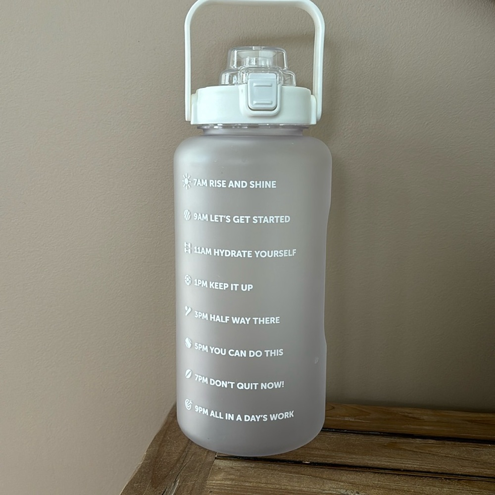 100 oz Motivational Water Bottle